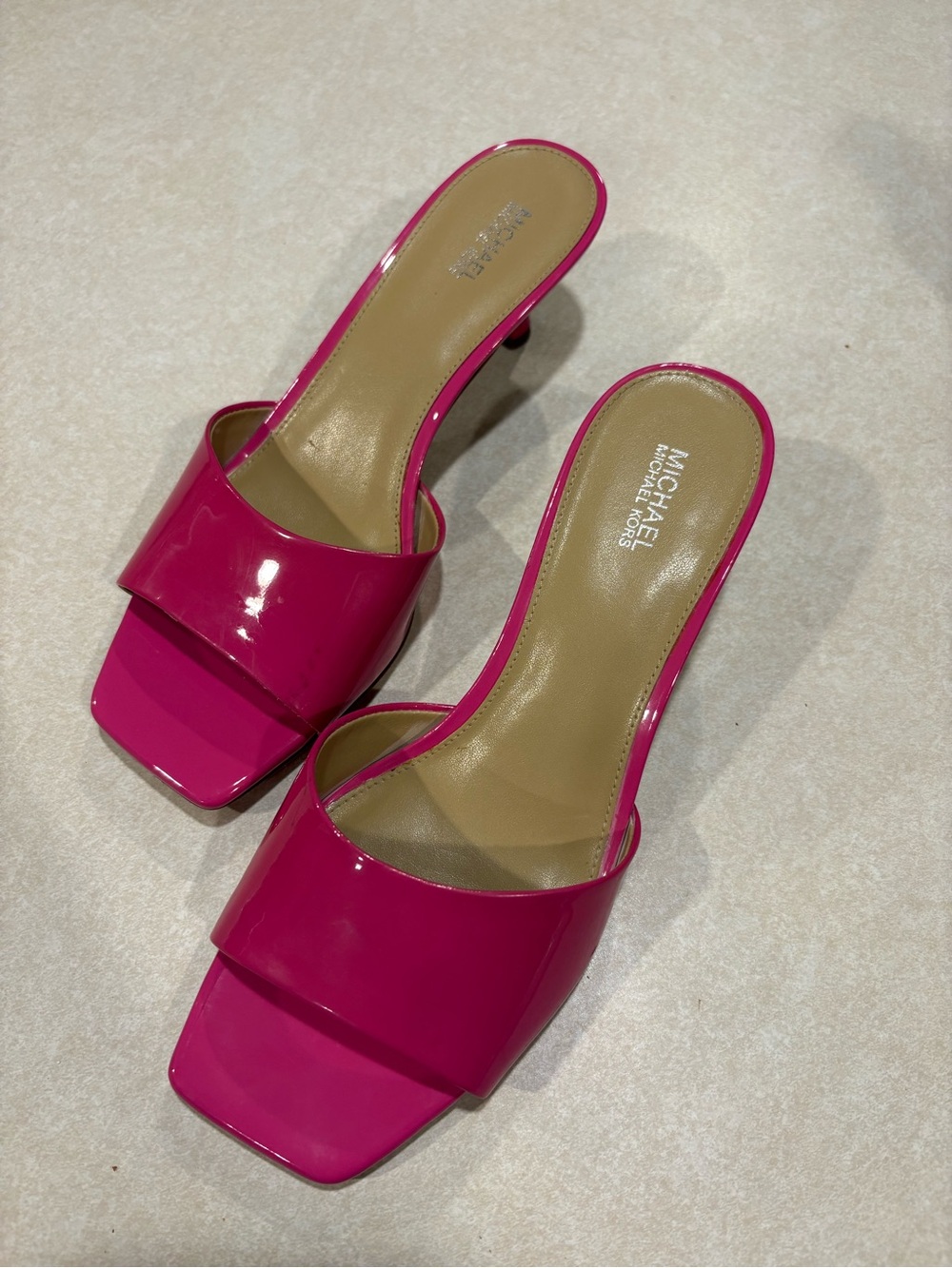 MICHAEL Michael Kors Hot Pink Patent Slide Mules size 8 medium